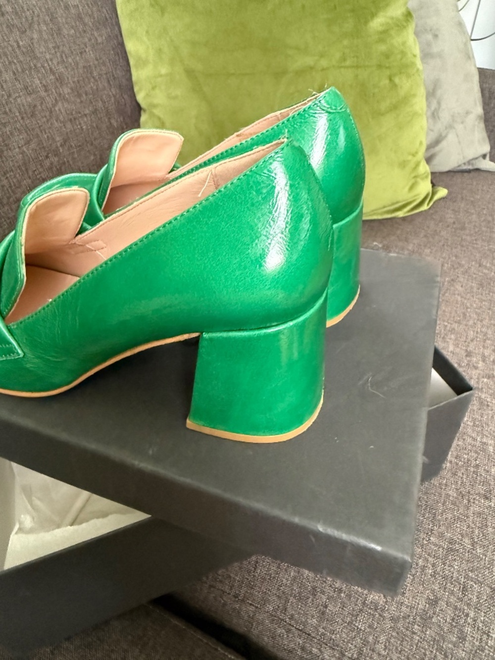 Shoes - Picture 3 of 6